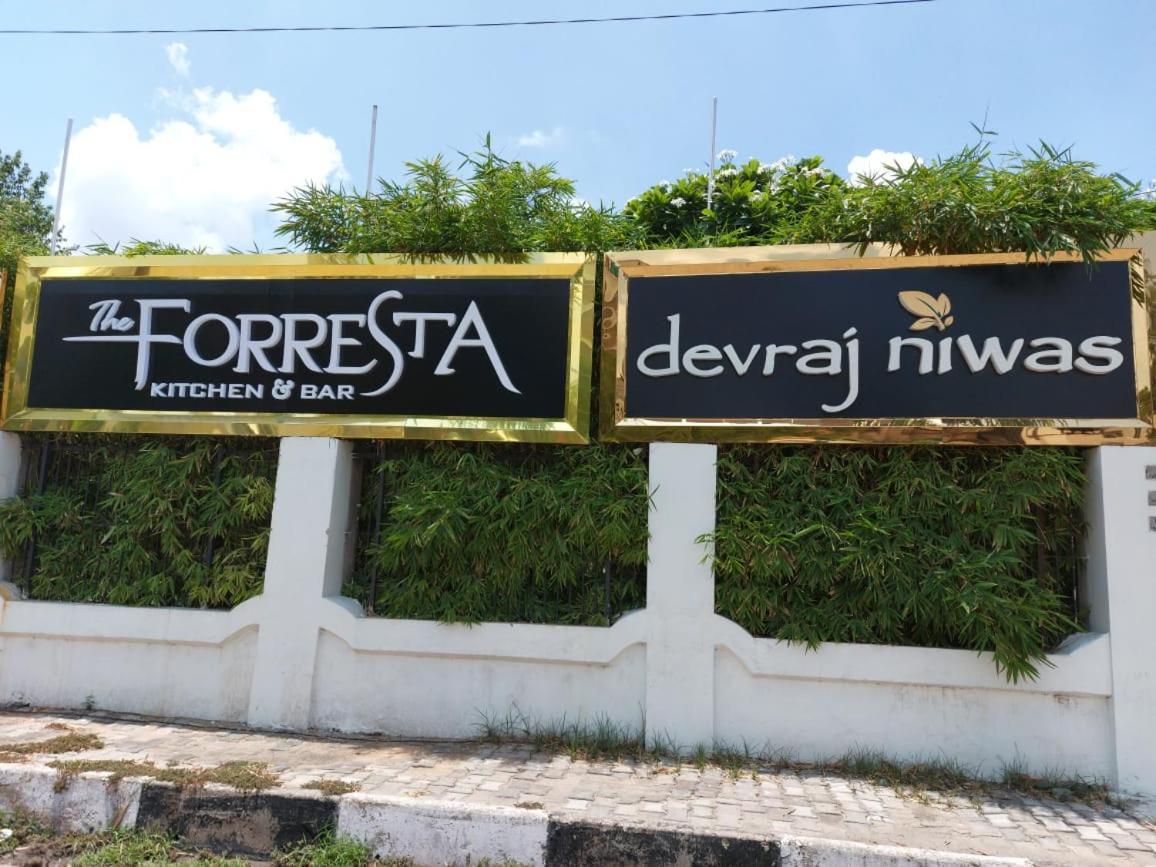 Devraj Niwas Hotell Jaipur Exteriör bild