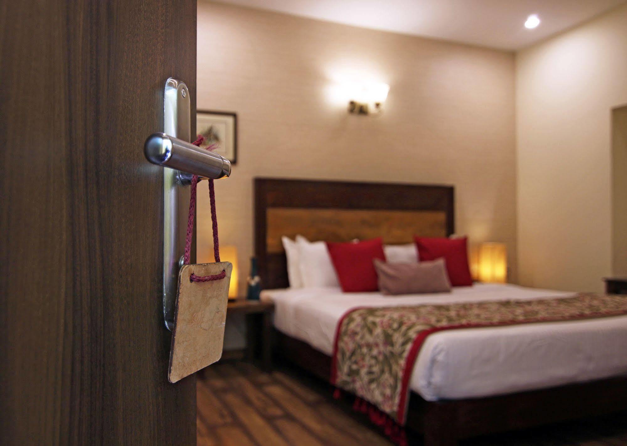 Devraj Niwas Hotell Jaipur Exteriör bild