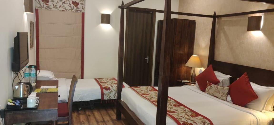 Devraj Niwas Hotell Jaipur Exteriör bild